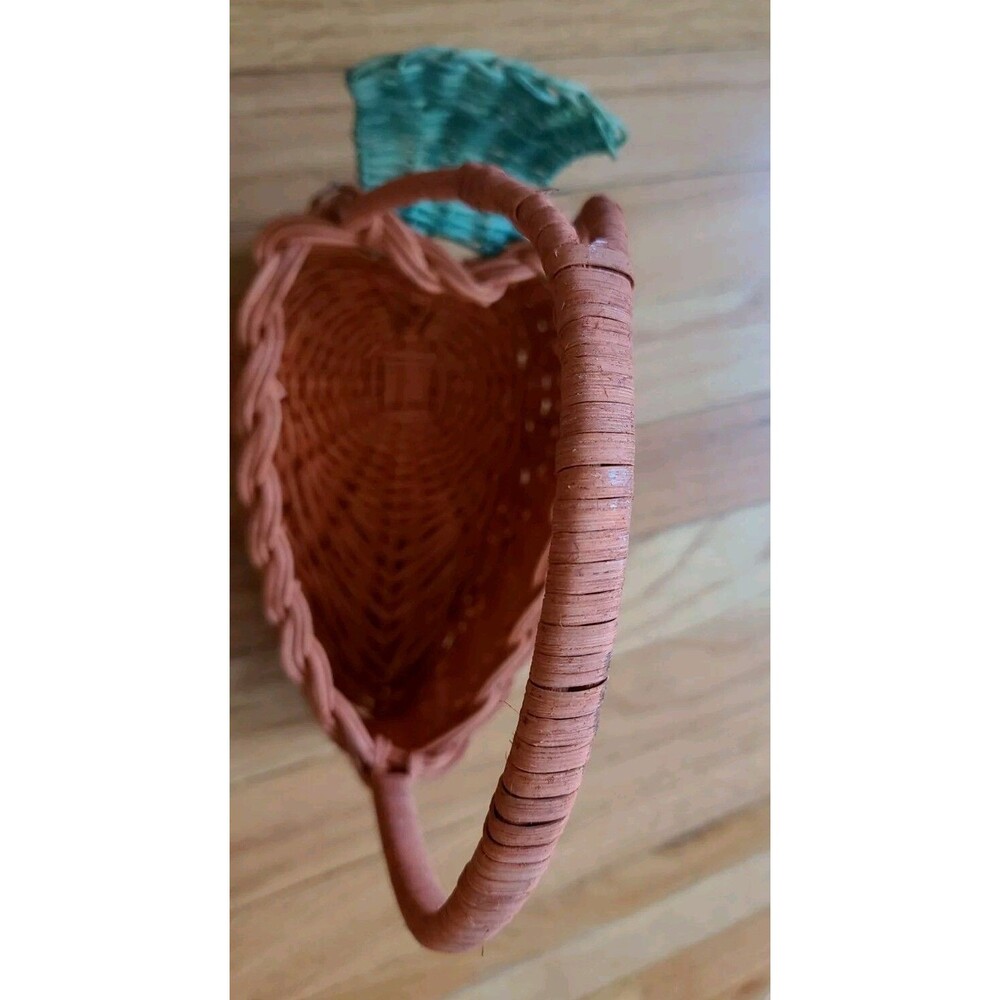 Wicker Carrot BASKET* Carrot Shape ORANGE GREEN *Vtg* MCM* Rare* Cute! - Picture 14 of 14